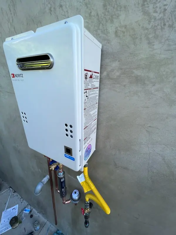 Tankless water heater installation for Pontoon Beach homes